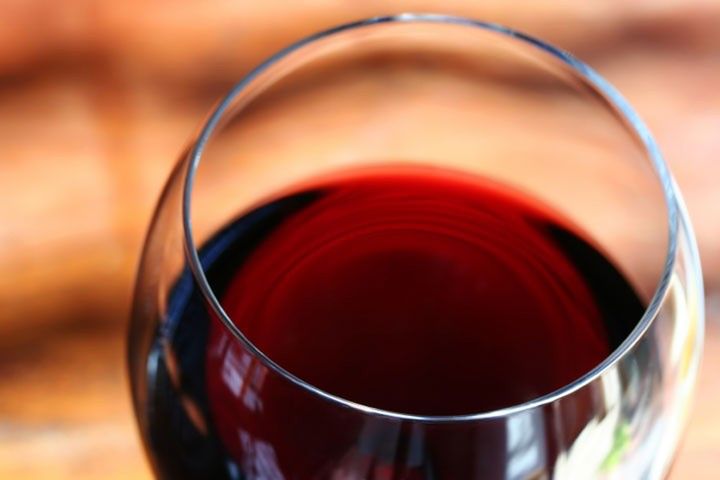 Anti-Aging-Red-Wine-MEDIA-720