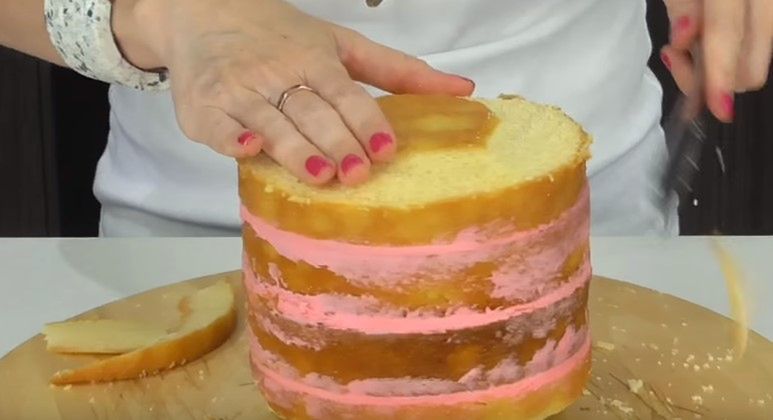 TORT KTORY WYGLADA JAK PRAWDZIWA ROZA (8)