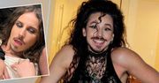Michał Szpak dał się uwiecznić w objęciach wyzywającej seksbomby! Oplotła go długimi nogami. "Piękna, romantyczna scena"