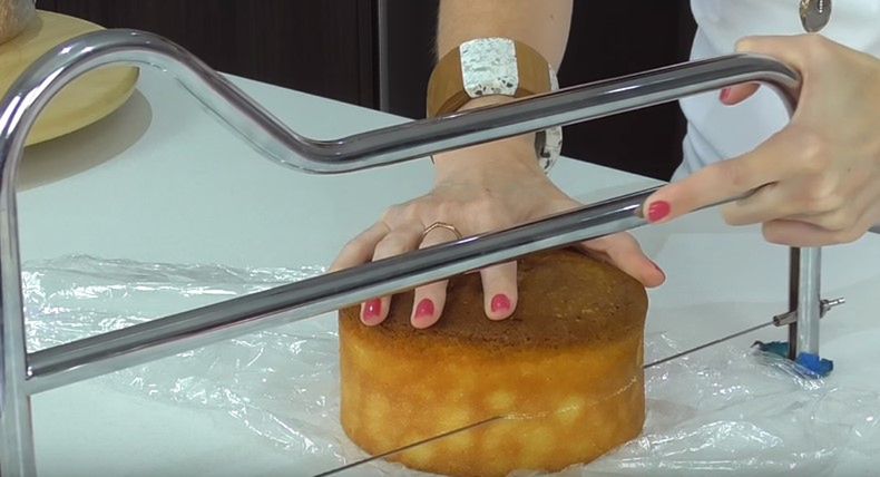 TORT KTORY WYGLADA JAK PRAWDZIWA ROZA (3)