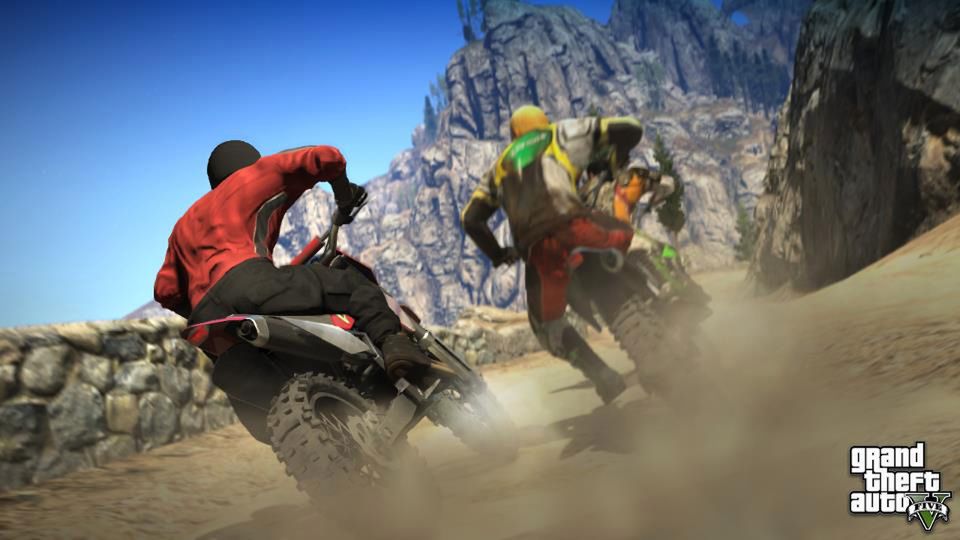 GTA V: tenis, motocykle i spadochron