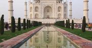 Indie: Odwiedzający Taj Mahal przechodzą obowiązkowe testy COVID w związku z gwałtownym wzrostem koronawirusa w Chinach