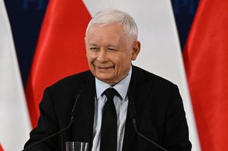 Kaczyński przyzwala na "palenie wszystkim". "To kapitulacja. Przyznał, że będzie problem"