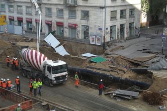 Osunięcie ziemi w centrum Warszawy to wina metra
