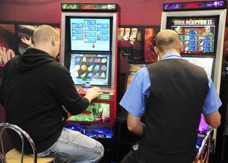 Rynek gier hazardowych wymaga uregulowania. 120 tys. jednorękich bandytów nieopodatkowane