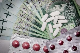 Projekt 75+. PO apeluje do Radziwiłła w sprawie bezpłatnych leków dla seniorów