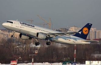 Lufthansa tnie połączenia z Rosją
