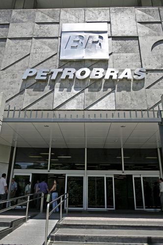 Afera finansowa w Brazylii. Wskutek korupcji koncern Petrobras stracił 55,5 mld dolarów