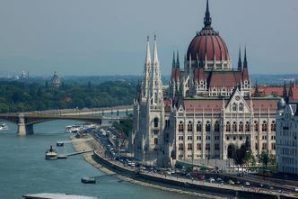 OECD: Węgry powinny zredukować wydatki publiczne