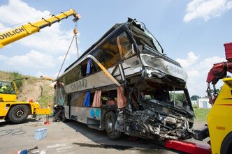 Wypadek polskiego autokaru pod Dreznem. Kierowca zostanie na wolności