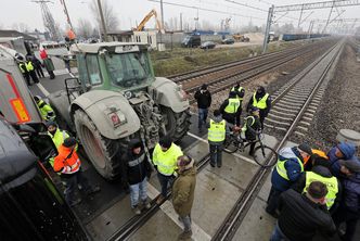 Ruszyły mediacje PKP PLK z podwykonawcami Astaldi. Nie będzie blokady torów w czwartek