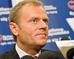 Tusk: Trzeba przesłuchać Lecha Kaczyńskiego