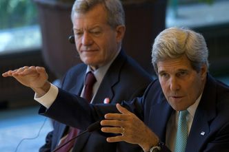 Kerry w Afganistanie pogrążonym w kryzysie