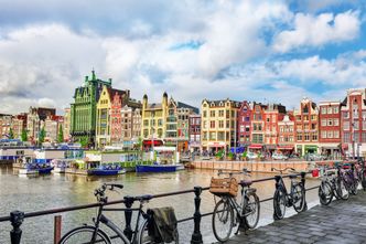Amsterdam chce się pozbyć rowerów. Weźmie się za publiczne wypożyczalnie