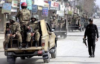 Zamach w Pakistanie. Zaraz po apelu o pokój zginęło 14 osób