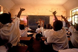 Szkoły prywatne. W Afryce i Azji Południowej rośnie popyt na prywatną edukację