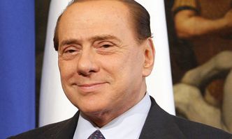 Komornik wyniósł meble od Berlusconiego