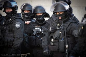 Walka z terroryzmem. Wzmocnienie sił antyterrorystycznych Francji pochłonie 600 mln euro