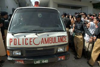 42 zabitych w wypadku autobusu na południowym wschodzie Pakistanu