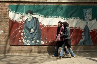 Sankcje Zachodu wobec Iranu zniesiono, a banki i firmy nie chcą tu robić interesów