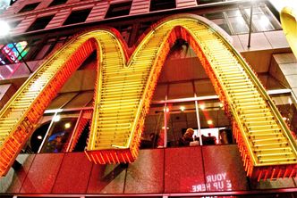 Keczup na poparzenia w McDonald's. Pracownicy się skarżą
