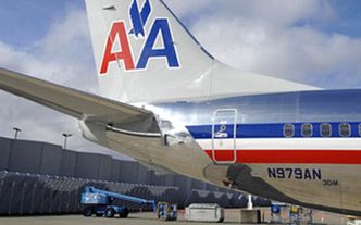 American Airlines tną połączenia i redukują zatrudnienie