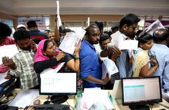 Gospodarka Indii. Wymiana banknotów doprowadziła do chaosu