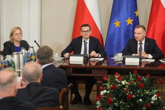 PiS chce obniżyć ceny prądu. Sejm za zniesieniem obowiązku sprzedaży energii przez giełdę