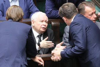 "Radykalne zubożenie Polaków, wielkie ich obrabowanie". Kaczyński o wprowadzeniu euro