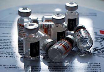 Komisja Europejska zatwierdziła szczepionki. Pomogą zwalczać wariant Omikron