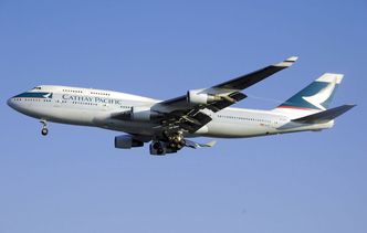 Koronawirus uderza w linie lotnicze. Rządowy pakiet ratunkowy dla Cathay Pacific