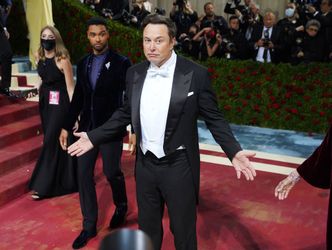 Elon Musk wraca do pomysłu kupna Twittera. Zwrot w ogromnej transakcji