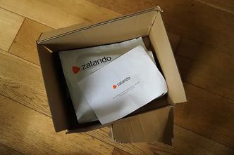 Zalando Lounge. Buty Fila i dresy Gap w promocji