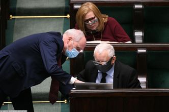 Katastrofa smoleńska. Brejza ujawnia wydatki podkomisji Macierewicza
