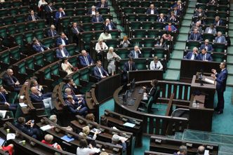 Premier Morawiecki w Sejmie o budżecie UE. Opozycja bezlitosna