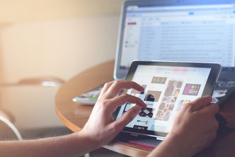 IdoSell przejmuje największego gracza e-commerce na Węgrzech