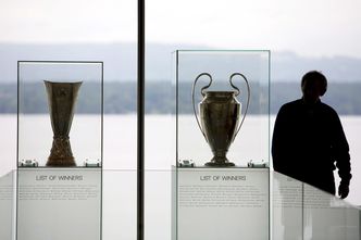 Superliga okrzyknięta "obrzydliwą", "chciwą", "cyniczną". Wielka awantura o wielką kasę w piłce nożnej