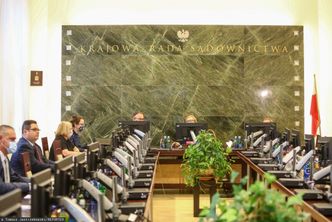Członkowie KRS dostali diety 45 razy wyższe niż rok wcześniej. Kontrola NIK