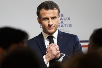 Rząd Macrona przeforsował nowy wiek emerytalny we Francji bez głosowania