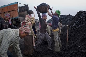 Indie wykorzystują sytuację. Kupują ogromne ilości węgla i ropy od Putina