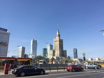 16 województw i basta. PiS musi odłożyć zmiany