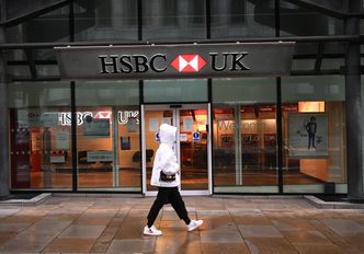Ile zarabiają menadżerowie w HSBC?
