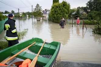 Powodzie błyskawiczne w Polsce. Tak wygląda pomoc rządu poszkodowanym przez żywioł