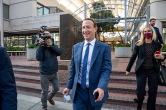 Gigantyczny wykup Facebooka. Firma Zuckerberga ogłasza rok zaciskania pasa
