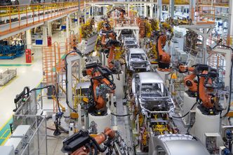 Fabryka Tesli pod Berlinem może zrewolucjonizować montaż aut. To duże wyzwanie dla Volkswagena