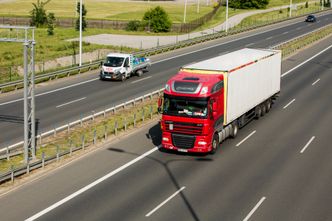 Ciężarówki na autostradach. Słowenia zakazała im wyprzedzać. Czas na Polskę?