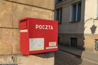 Poczta Polska nie rezygnuje ze zwolnień i przenosi pracowników