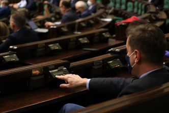 Ustawa budżetowa 2021. Sejmowa komisja za ograniczeniem wydatków na Sejm i Senat
