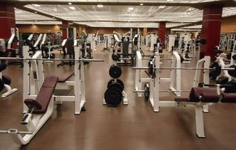 Otwarcie siłowni i klubów fitness. Kiedy Polacy będą mogli wrócić do treningów?