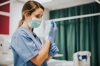 Szpitale ratują się, jak mogą. Najbardziej cierpią pielęgniarki